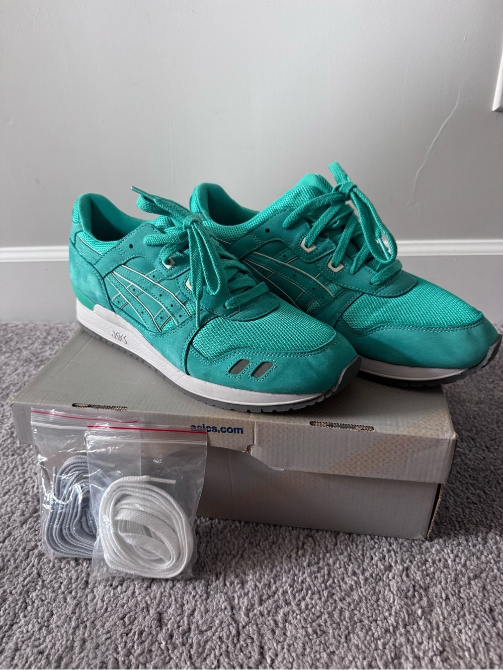 ASICS Gel Lyte III green trainers #sneakers #running